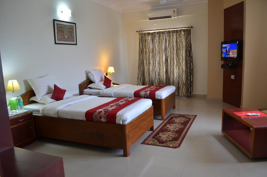 Hotel Rajdhani Regency Гувахати Стая снимка