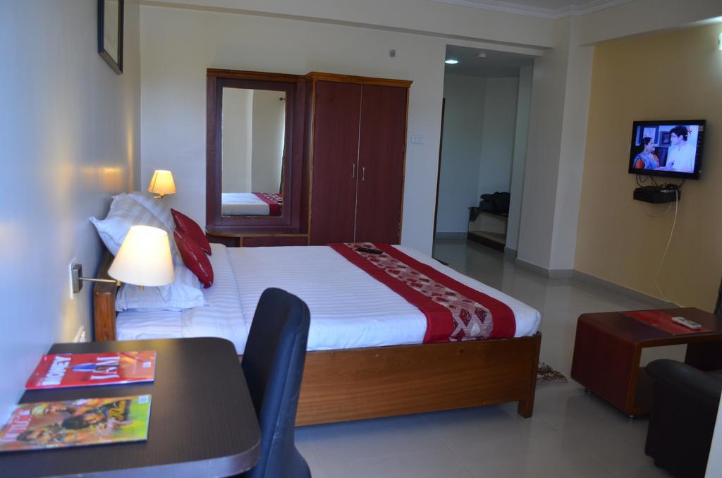 Hotel Rajdhani Regency Гувахати Стая снимка