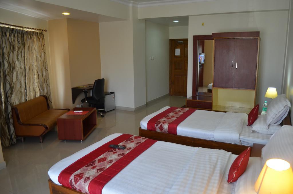 Hotel Rajdhani Regency Гувахати Стая снимка